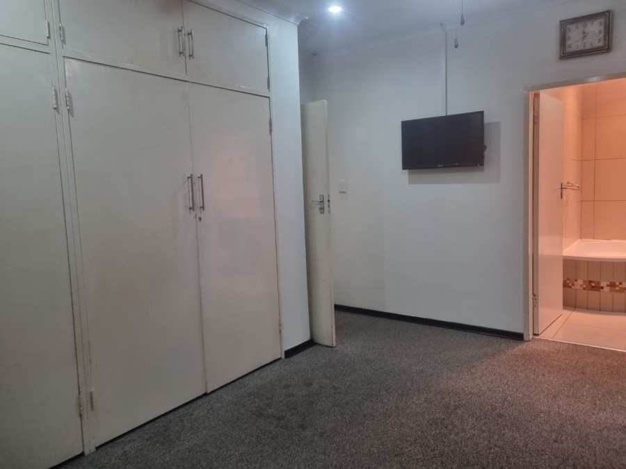4 Bedroom Property for Sale in Vaalpark Free State